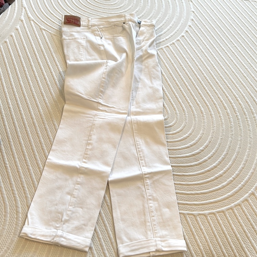 Levi’s white denim